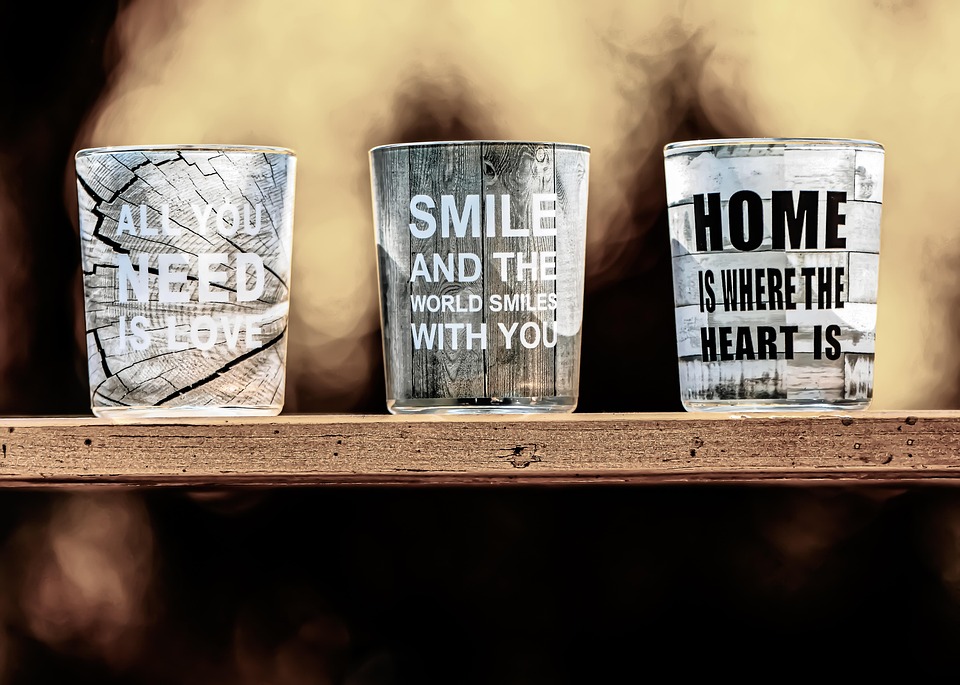 drinking-glasses-5094727_960_720.jpg