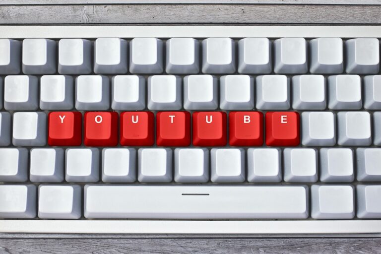keyboard-7059010_960_720.jpg