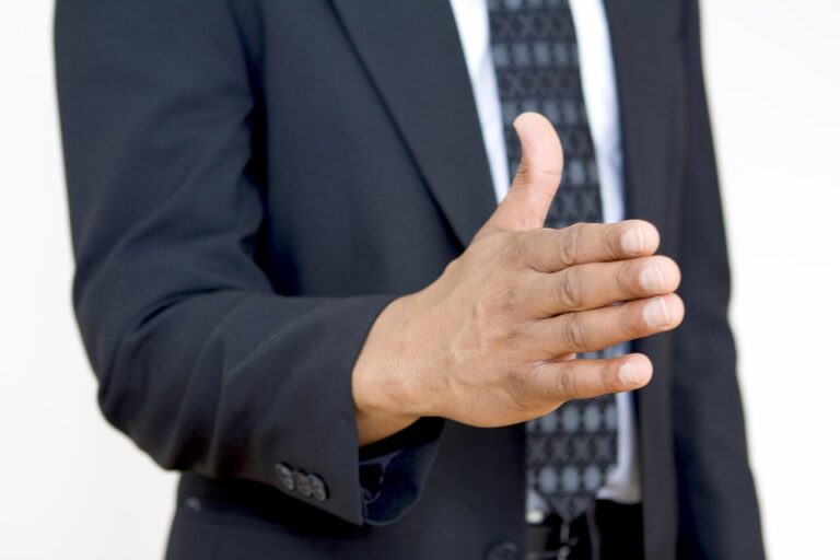hand-2548398_960_720.jpg